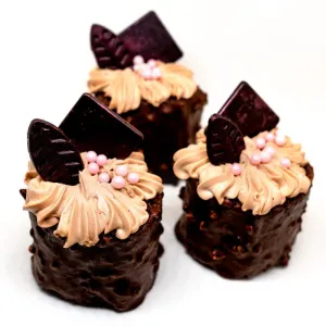 Nugátový dortík - tradiční čerstvý mini zákusek, cukrárna Ostrava, Karviná a Petřvald